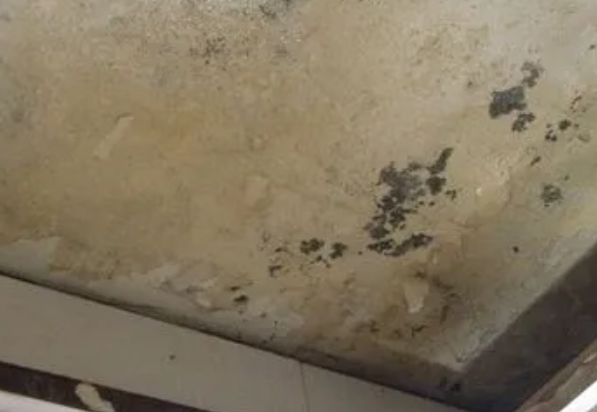 凤城阳台漏水维修公司分享下凤城卫生间渗水维修需要注意哪些问题。